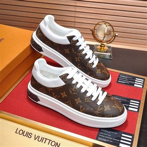 scarpe louis vuitton uomo online|louis vuitton sneakers.